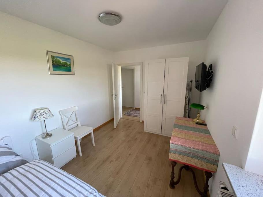 Charmante Ferienwohnung In Idyllischer Lage Jever Exterior photo